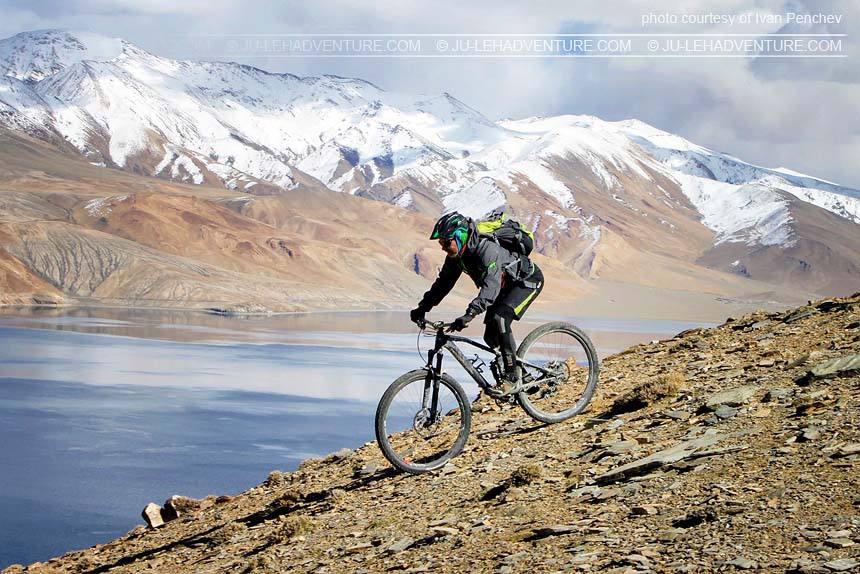 cycling in ladakh